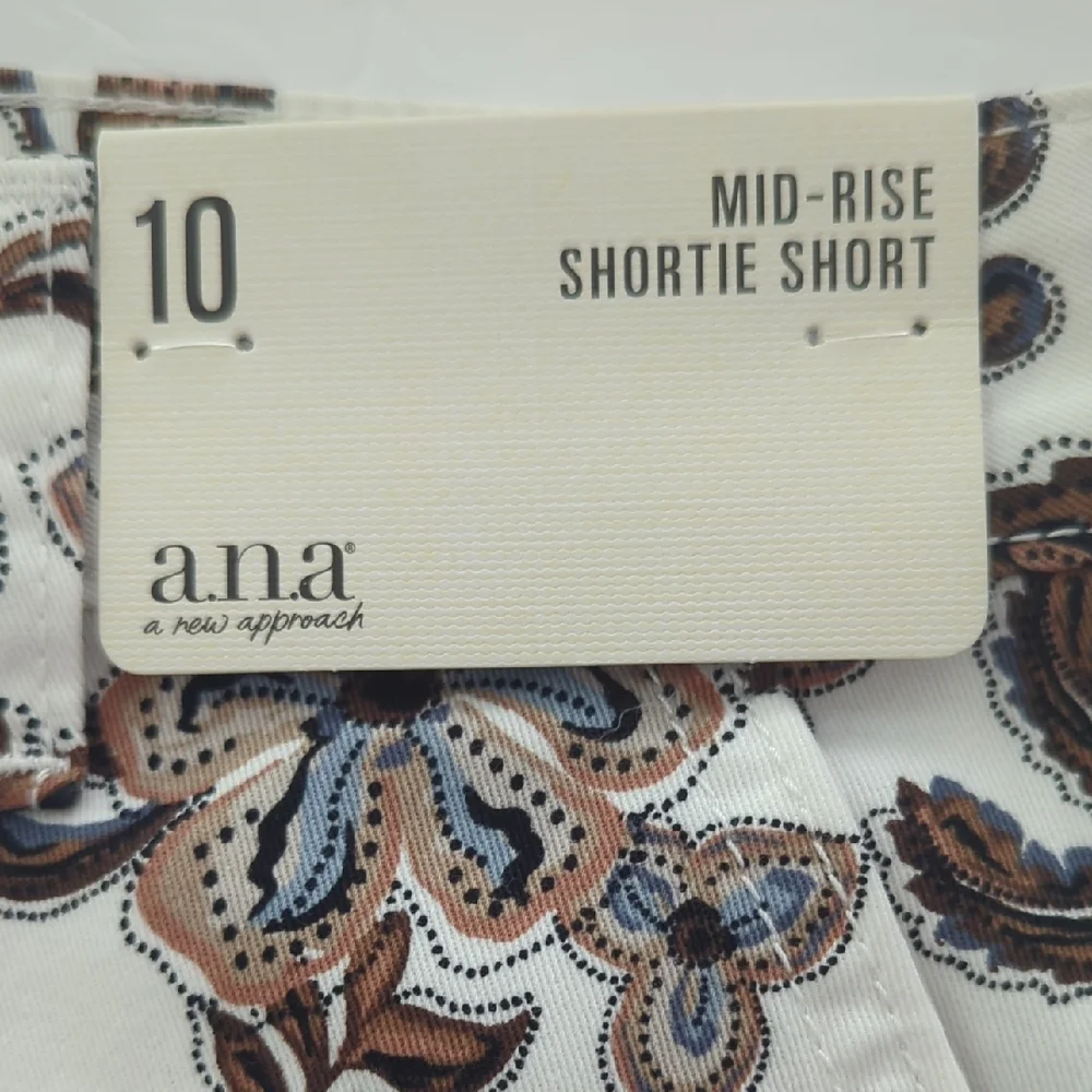 NWT a.n.a. Floral Mid-Rise Shortie Shorts 10 Brown Blue Beige Pockets - Picture 2 of 13